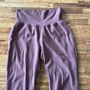 Athleta Salutation Jogger in Powervita Size Small Tall